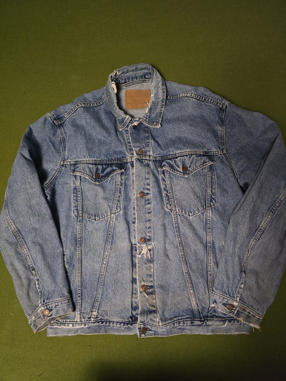 Classic Vintage Levis Light Blue Denim Jacket - Men's Casual Trucker